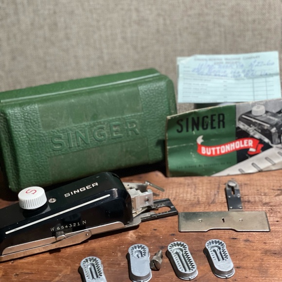 Singer buttonholer vintage 1960 with case - Picture 2 of 8